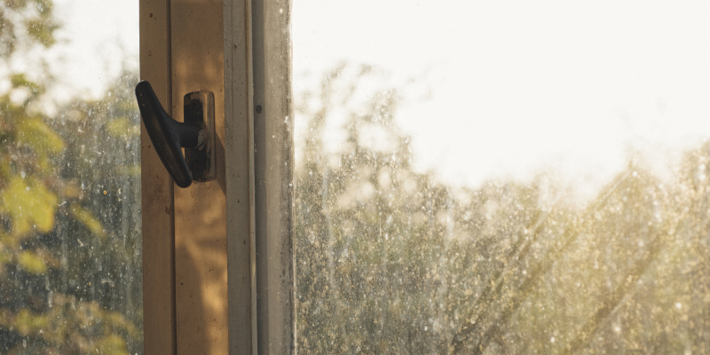 Why the Right Window Cleaning Equipment Matters When Trying to Build Your Brand
